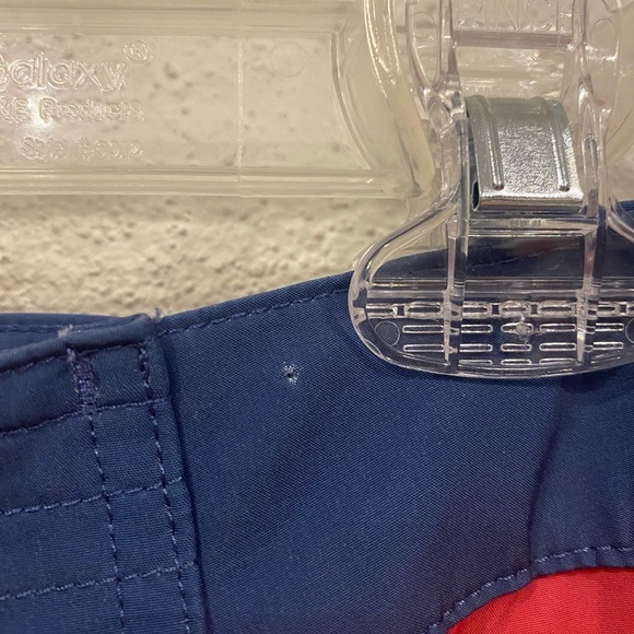 Vineyard Vines Striped Performance Board Shorts Size 33 VGUC - Picture 3 of 5